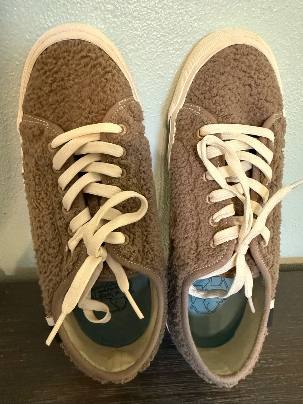 SeaVees Sea Change Mushroom Gray Brown PET Shearling Lace-Up Sneakers Size 9 Wom